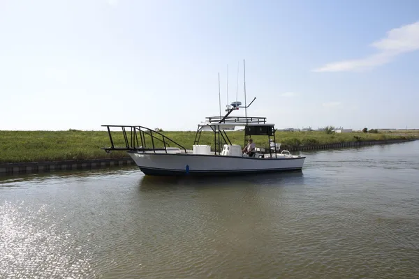 Custom 31 Center Console image