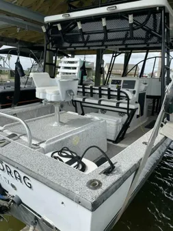 Custom 31 Center Console image