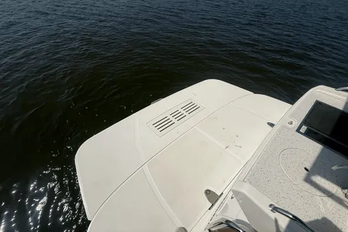 Sea Ray 350 Sundancer Coupe image
