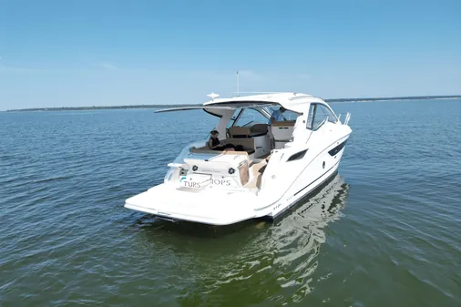 Sea Ray 350 Sundancer Coupe image