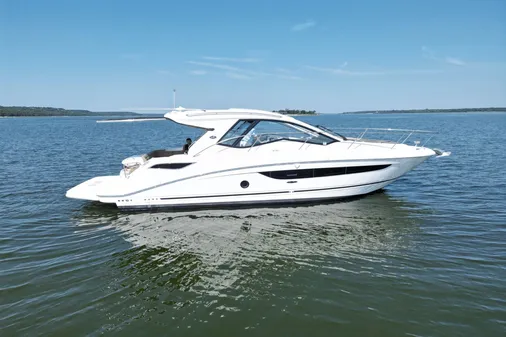 Sea Ray 350 Sundancer Coupe 