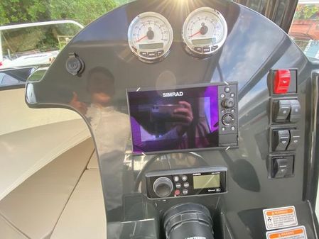Quicksilver 605 Pilothouse image