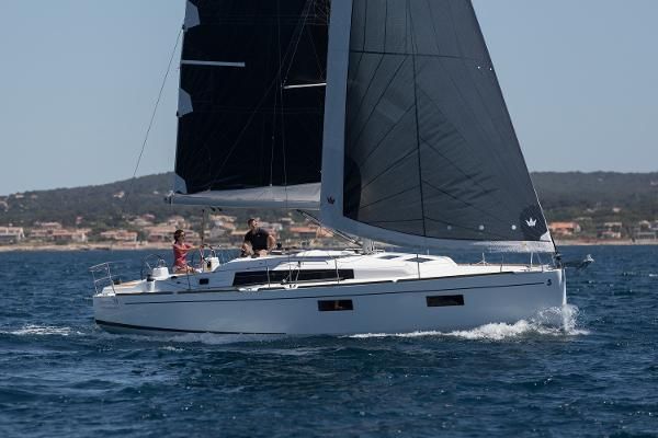 Beneteau OCEANIS-38-1 - main image