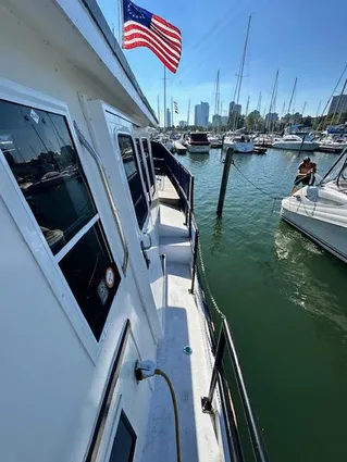 Diesel-duck 38-TRAWLER image