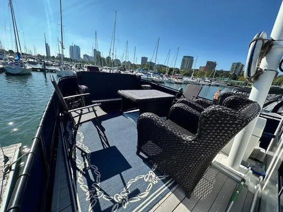 Diesel-duck 38-TRAWLER image