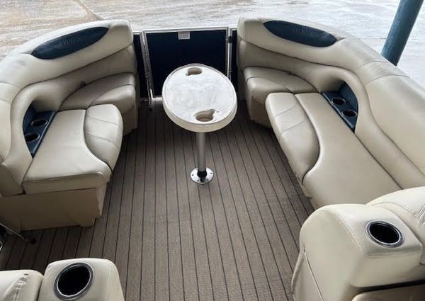 Sylvan MIRAGE-CRUISE-8524-ENTERTAINER-LE image