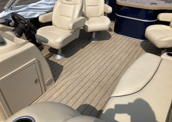 Sylvan MIRAGE-CRUISE-8524-ENTERTAINER-LE image