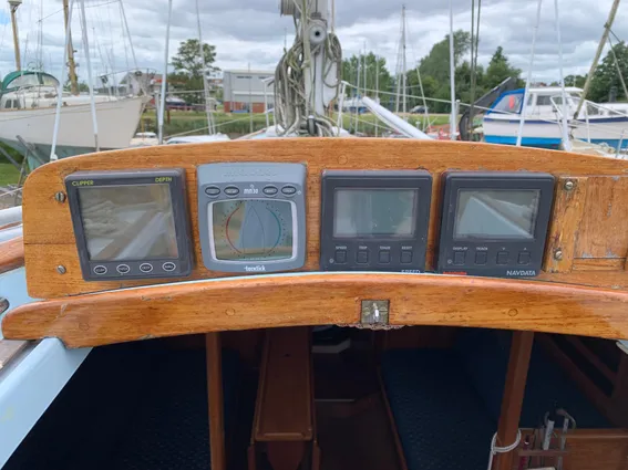 Sloop SEEKER-31 image