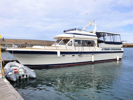 Trader 54 SUN DECK image