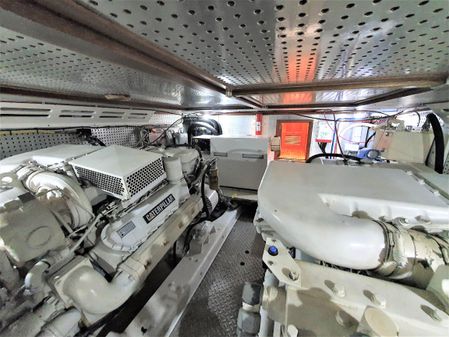 Trader 54 SUN DECK image