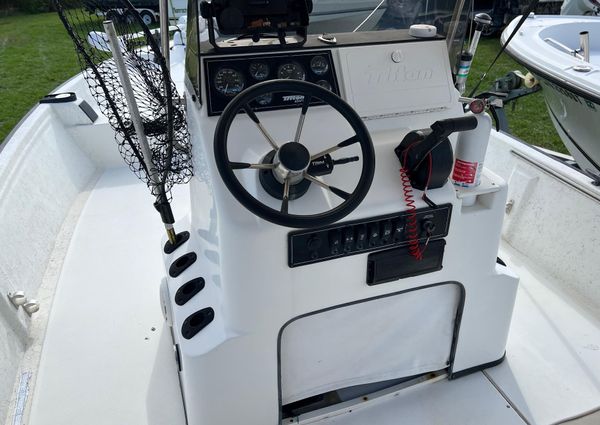 Triton 23-TUNNEL image