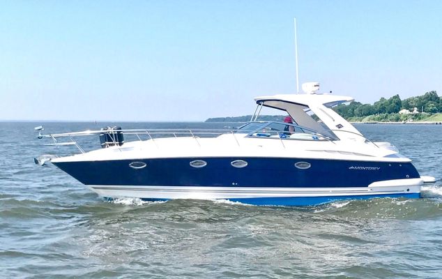 Monterey 350 Sport Yacht - main image