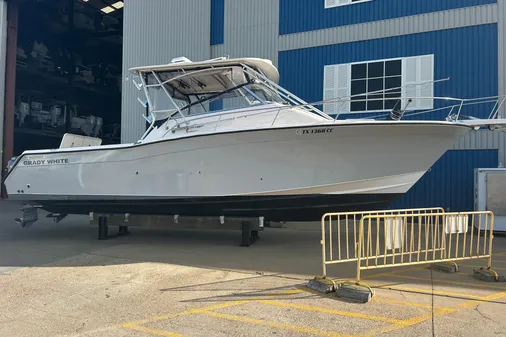 Grady-White Express 330 