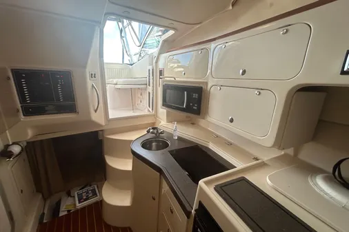 Grady-White Express 330 image