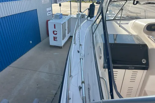 Grady-White Express 330 image