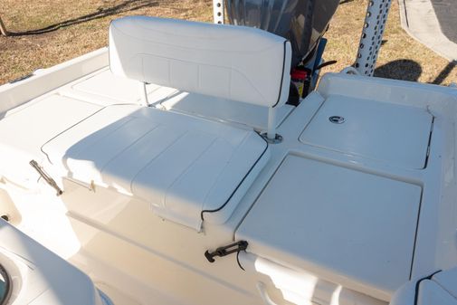 Skeeter SX2550 Family Fish Bay Boat image