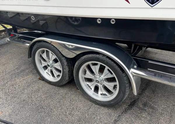 Chaparral SUNESTA-244-XTREME image