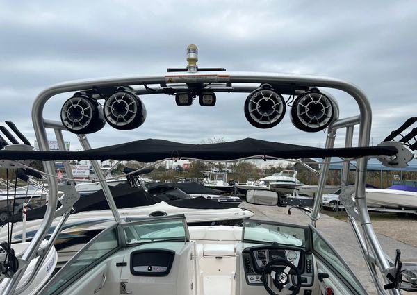 Chaparral SUNESTA-244-XTREME image