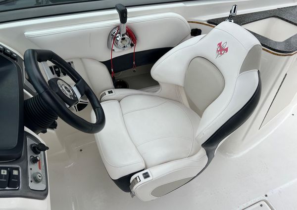 Chaparral SUNESTA-244-XTREME image