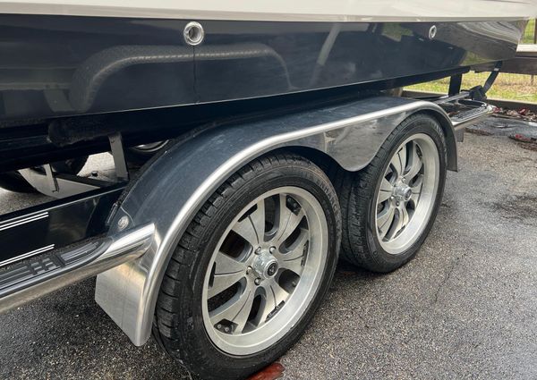 Chaparral SUNESTA-244-XTREME image