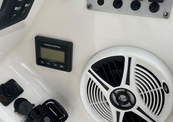 Chaparral SUNESTA-244-XTREME image