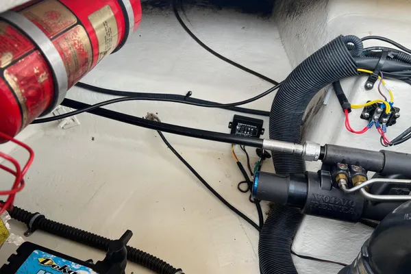 Chaparral SUNESTA-244-XTREME image