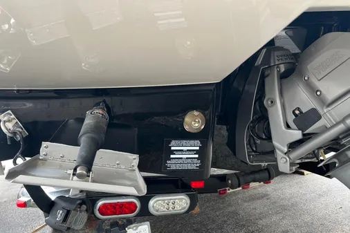 Chaparral SUNESTA-244-XTREME image