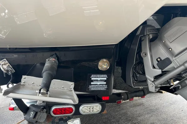 Chaparral SUNESTA-244-XTREME image