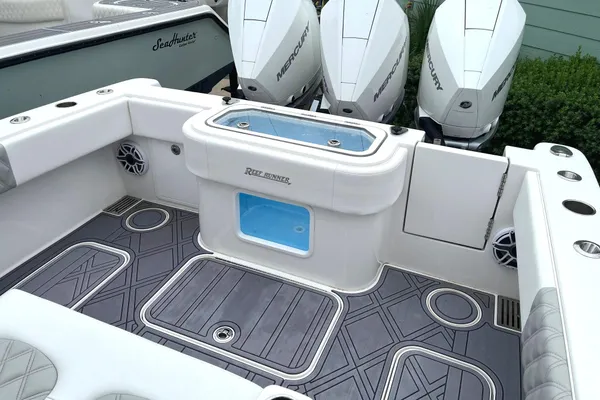 Reef Runner 340 image