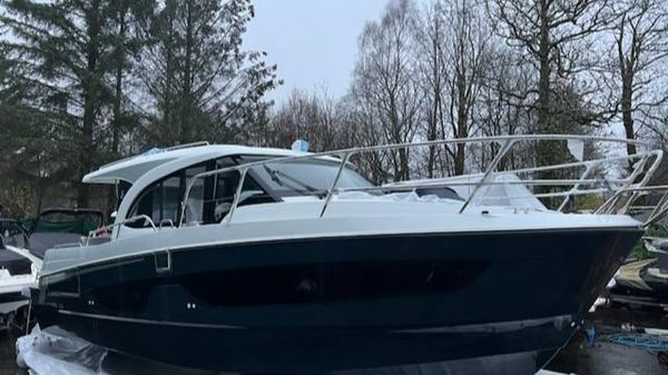 Beneteau Antares 11