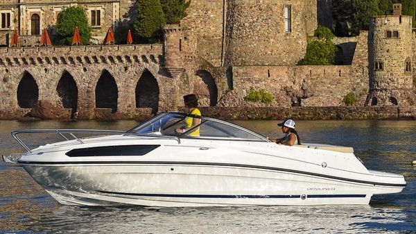 Bayliner VR5 Cuddy
