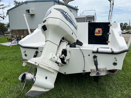 Angler 2100-CENTER-CONSOLE image