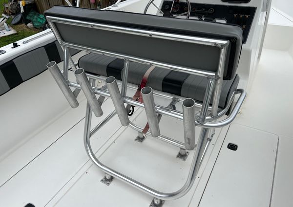 Angler 2100-CENTER-CONSOLE image