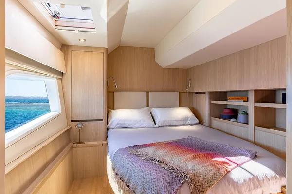 Aquila 44-YACHT image