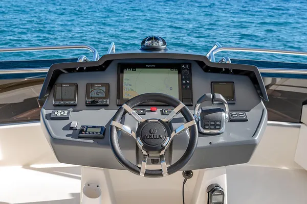 Aquila 44-YACHT image