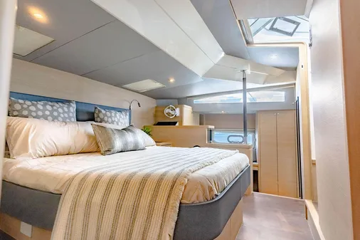 Aquila 44-YACHT image