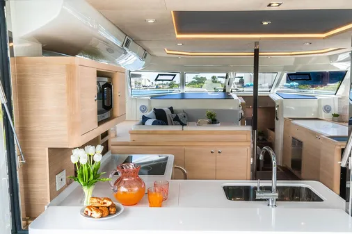 Aquila 44-YACHT image