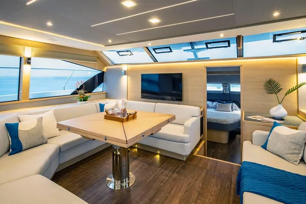 Aquila 54-YACHT image