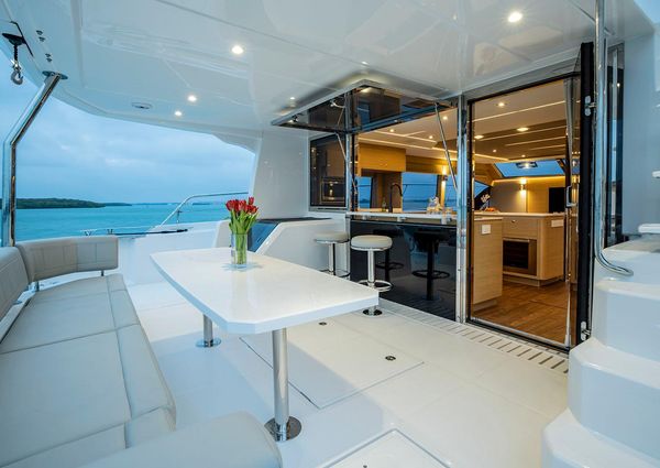 Aquila 54-YACHT image