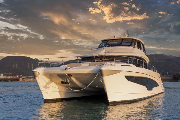 Aquila 70-LUXURY image