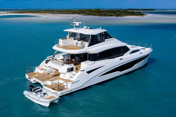 Aquila 70-LUXURY image