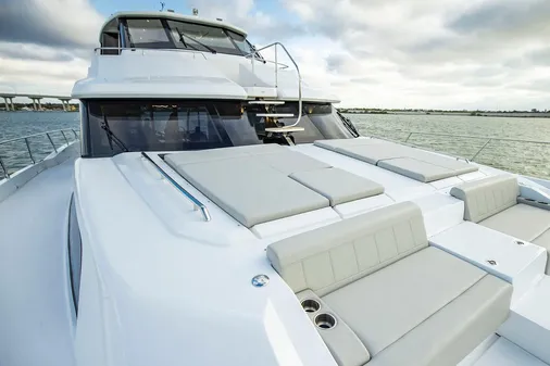 Aquila 70-LUXURY image