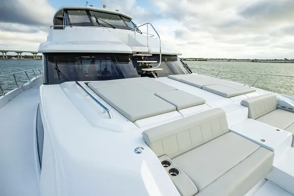 Aquila 70-LUXURY image