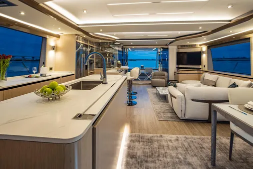 Aquila 70-LUXURY image