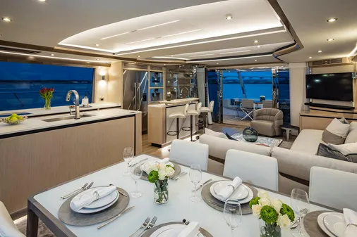 Aquila 70-LUXURY image
