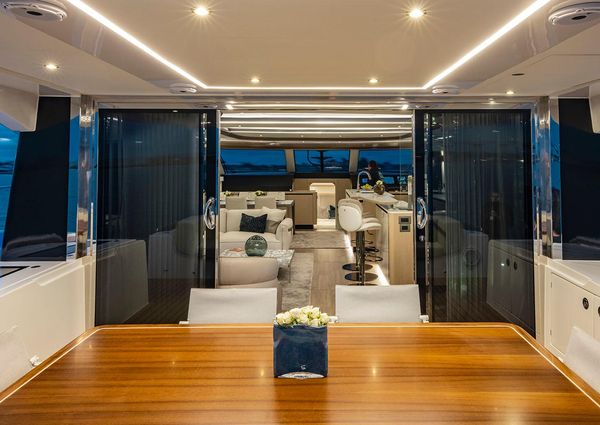 Aquila 70-LUXURY image