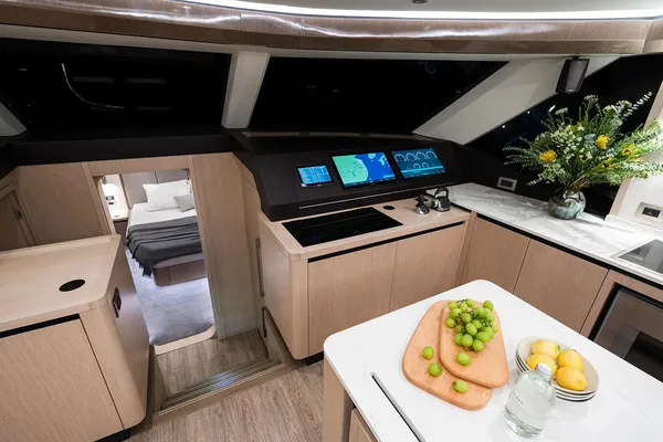 Aquila 70-LUXURY image