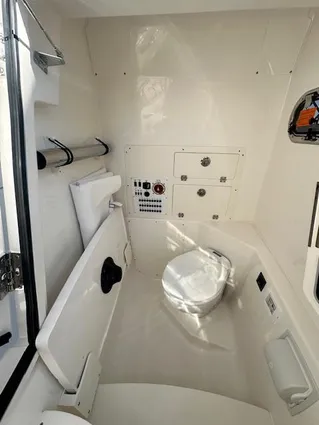 Pursuit S-248-SPORT image