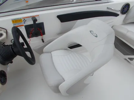 Glastron GT-205 image