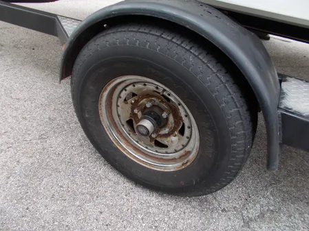 Glastron GT-205 image